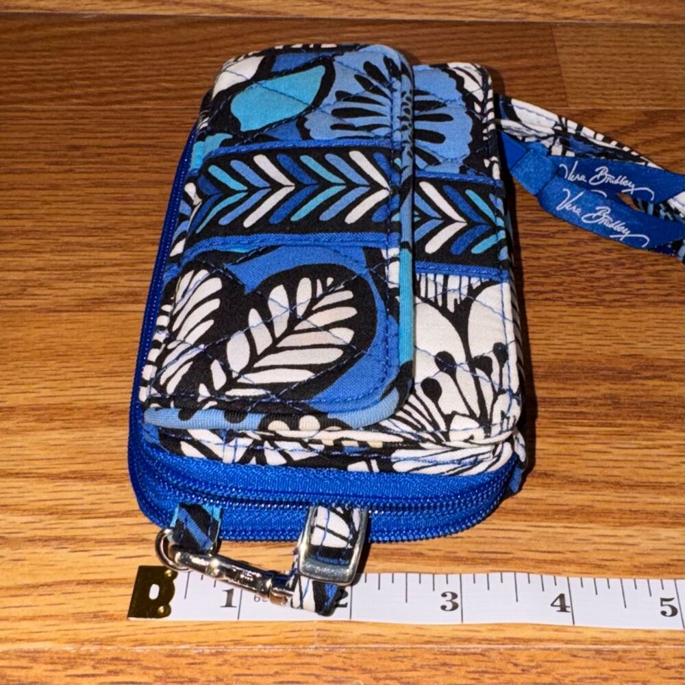 Vera Bradley Blue Bayou Quilted Crossbody Wallet Purse Blue Floral Retired Print - Picture 8 of 10